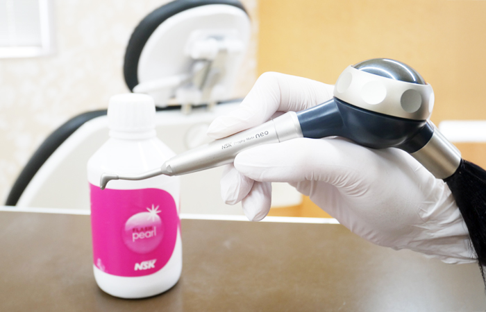 パウダー歯面清掃器（エアフロー）